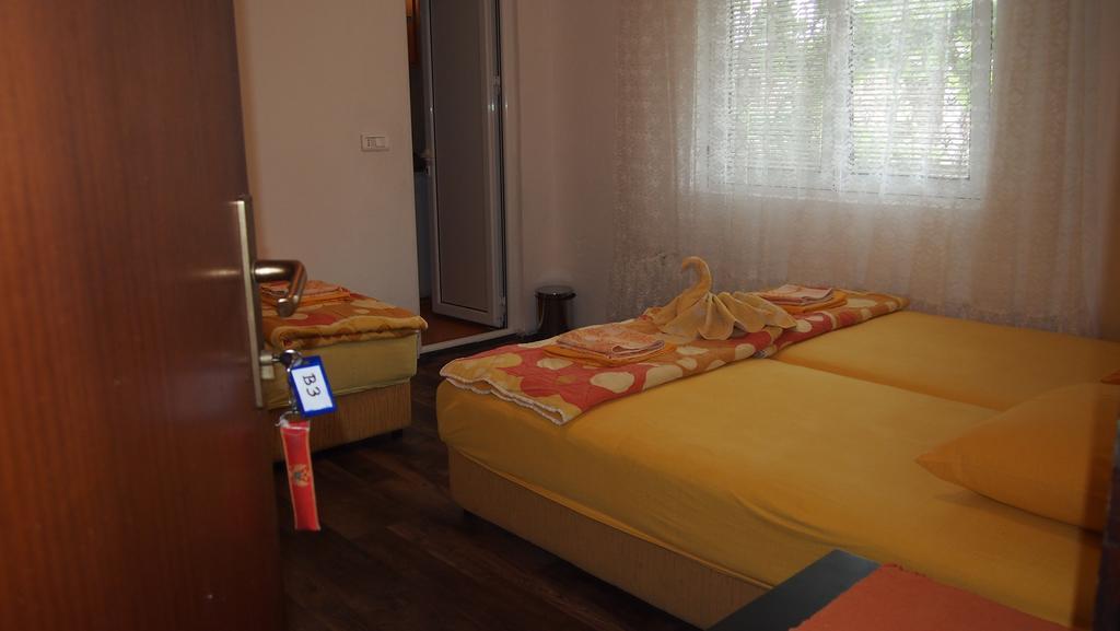 Marko Apartment Сутоморе Экстерьер фото