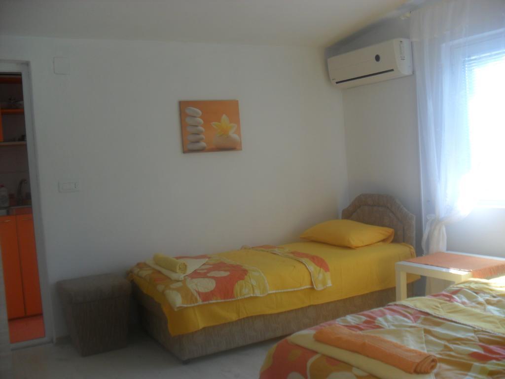 Marko Apartment Сутоморе Экстерьер фото